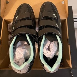 Tommaso Terra 100 cleat compatible cycling shoes